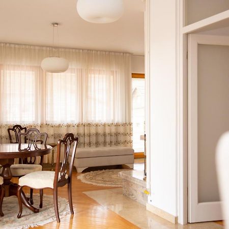 Beautiful Duplex In Heart Of Old Town - Free Parking Leilighet SJJ Eksteriør bilde