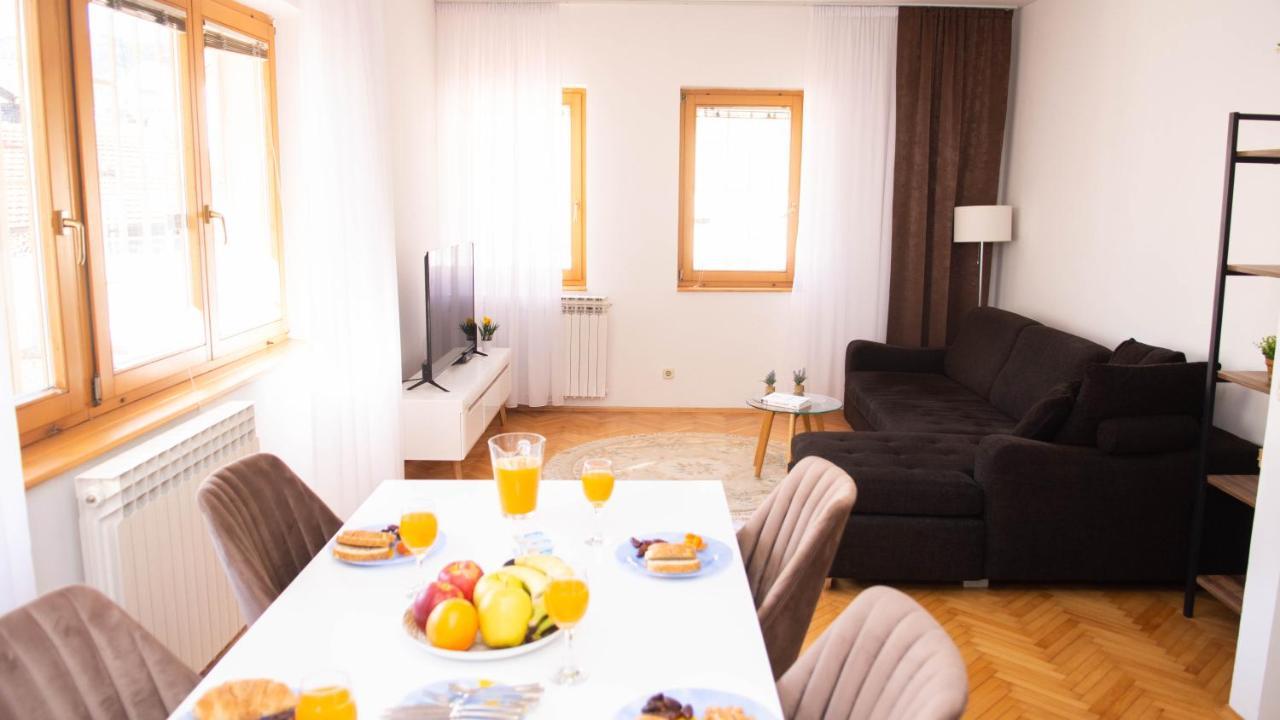 Beautiful Duplex In Heart Of Old Town - Free Parking Leilighet SJJ Eksteriør bilde
