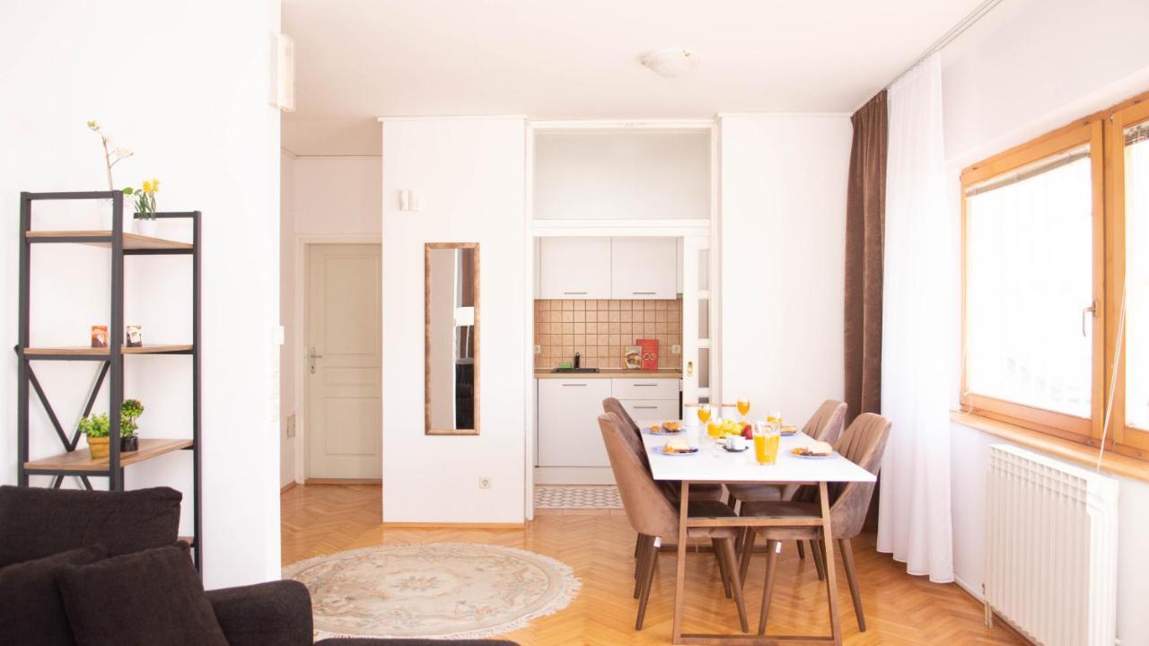 Beautiful Duplex In Heart Of Old Town - Free Parking Leilighet SJJ Eksteriør bilde
