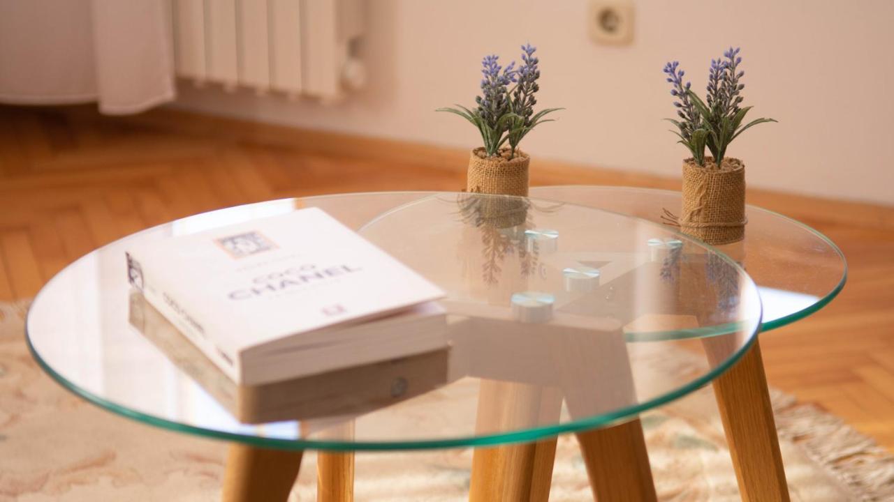 Beautiful Duplex In Heart Of Old Town - Free Parking Leilighet SJJ Eksteriør bilde
