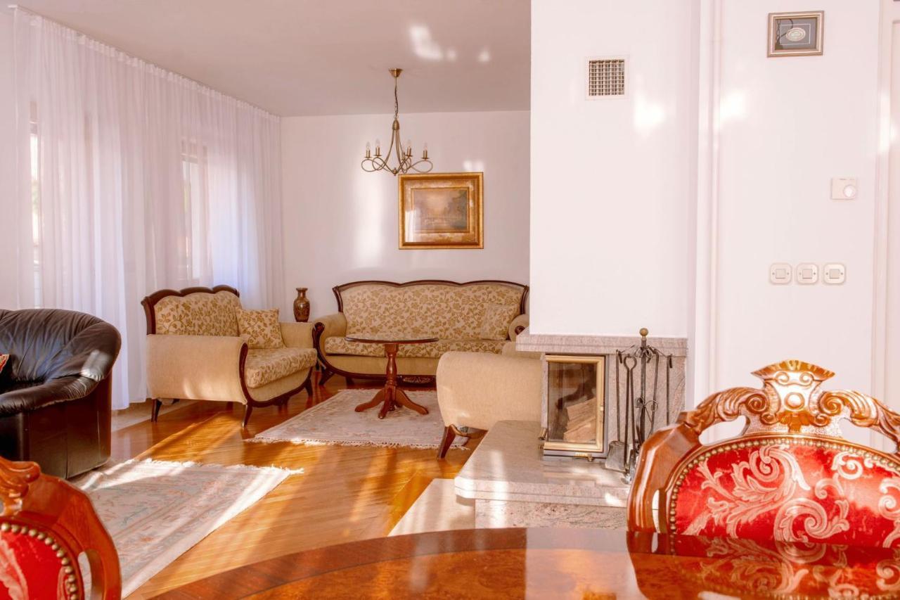 Beautiful Duplex In Heart Of Old Town - Free Parking Leilighet SJJ Eksteriør bilde