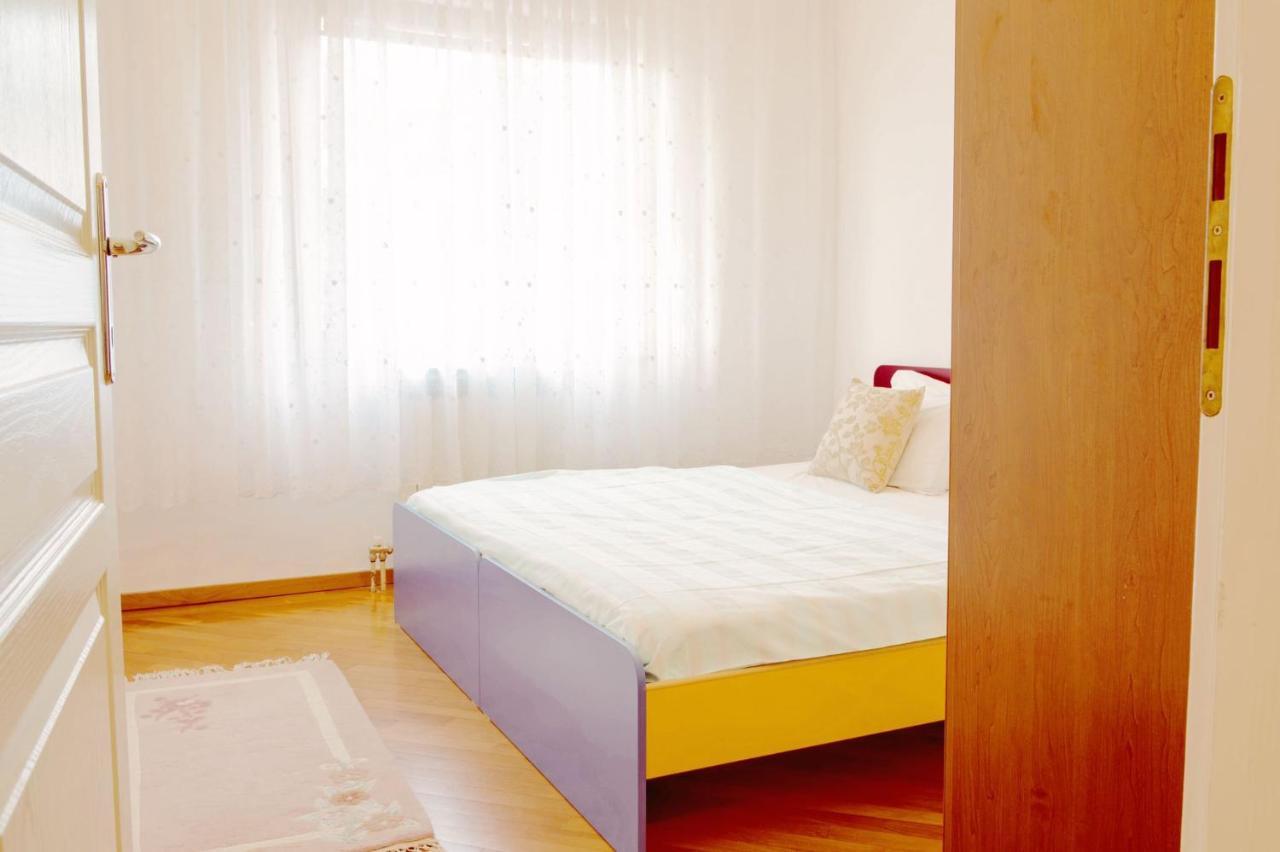 Beautiful Duplex In Heart Of Old Town - Free Parking Leilighet SJJ Eksteriør bilde