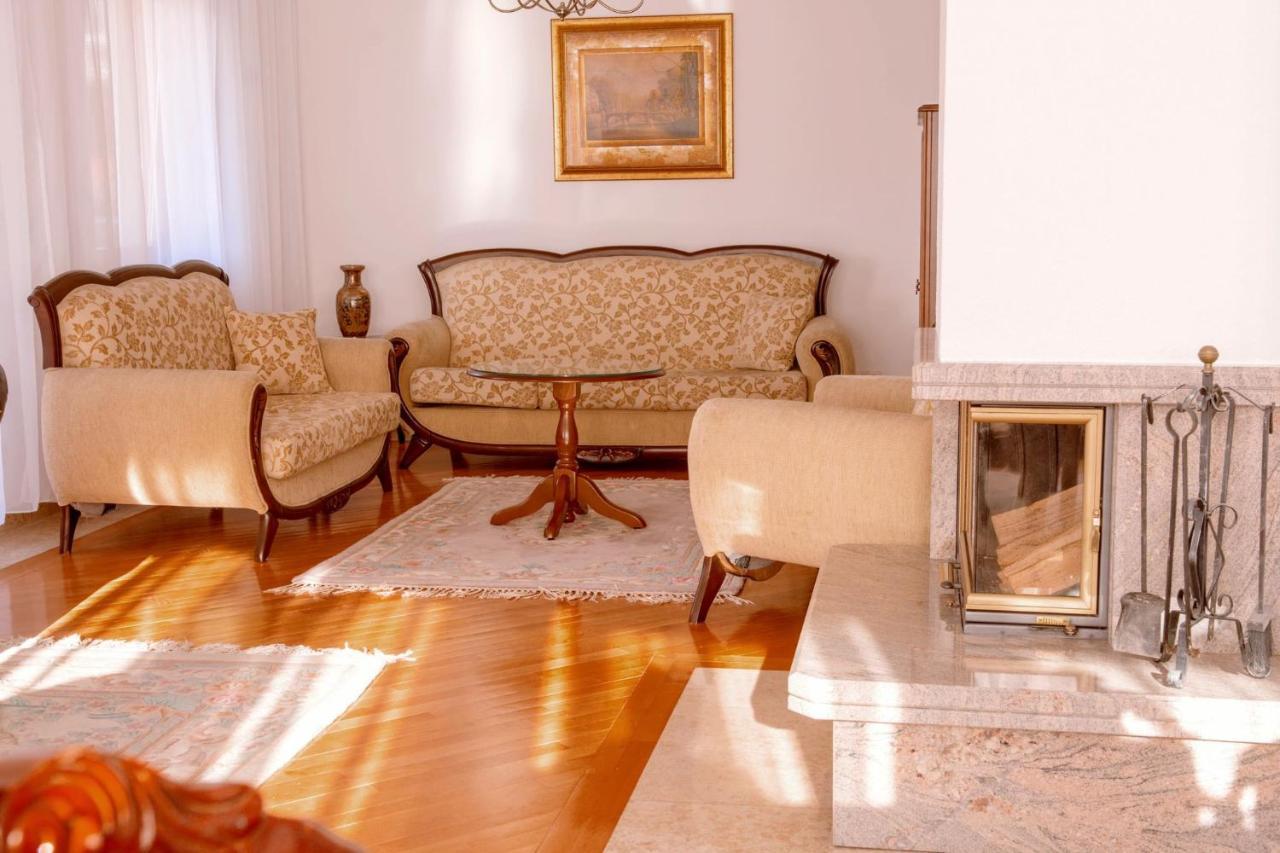 Beautiful Duplex In Heart Of Old Town - Free Parking Leilighet SJJ Eksteriør bilde