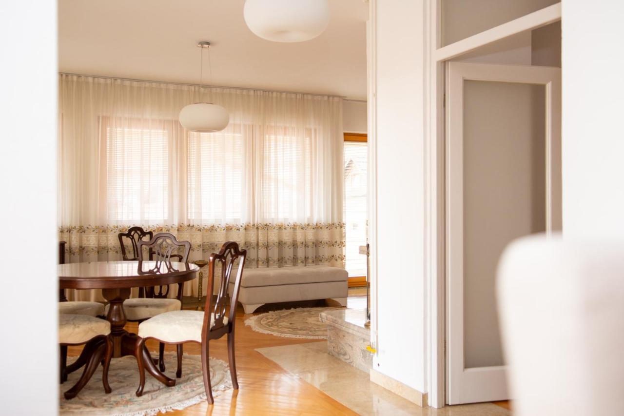 Beautiful Duplex In Heart Of Old Town - Free Parking Leilighet SJJ Eksteriør bilde